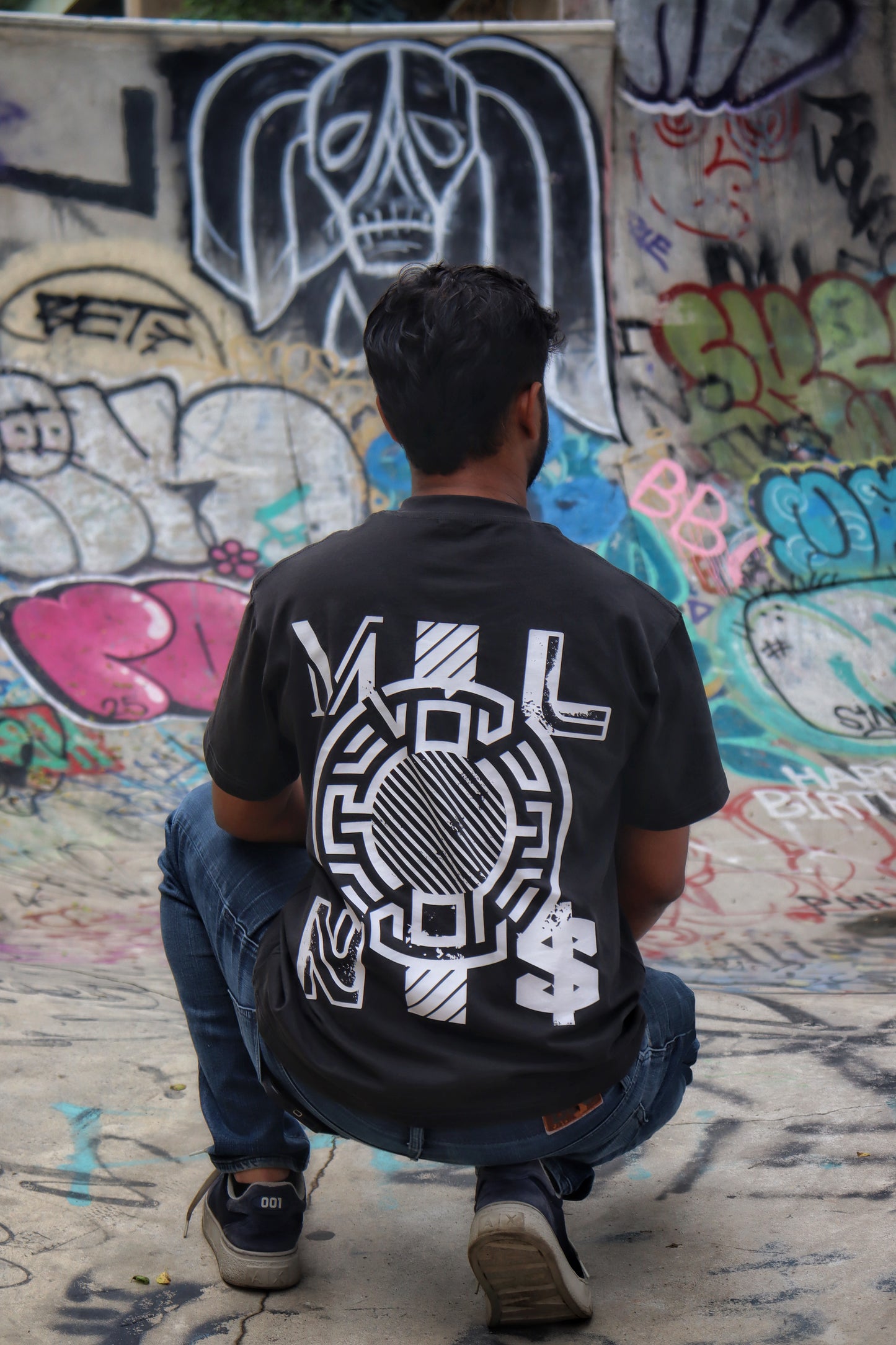 Moslin Signature Tee – Noir Impact