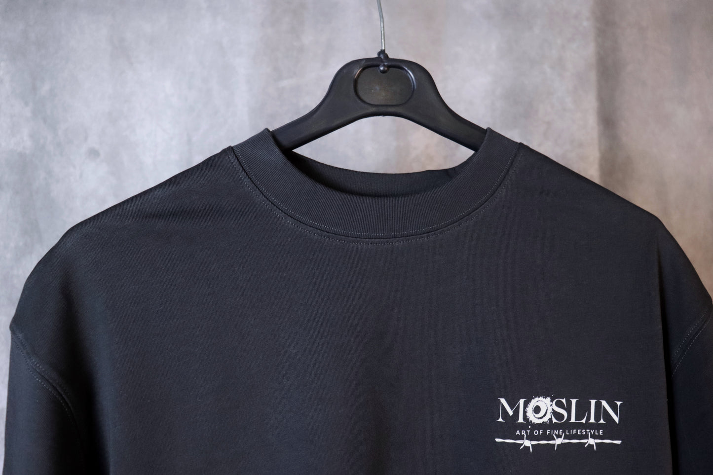 Moslin Signature Tee – Noir Impact